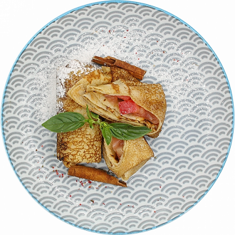 Блинчики с кремом патисьер и бананами в карамели