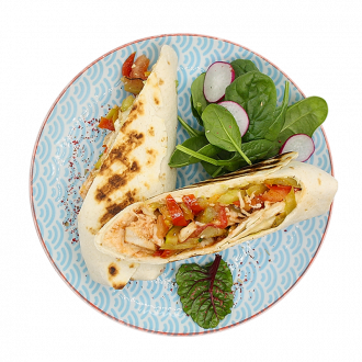 Буррито с курицей и овощами