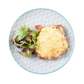 Эскалоп из свинины с квашеной капустой