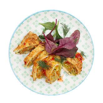 Кальмар фаршированный рисом и овощами