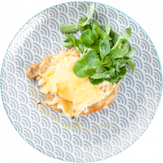 Свинина с ананасом и сыром