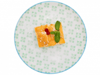 Запеканка творожная с персиком