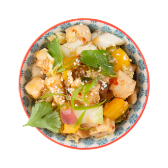 Микс салата с курицей и манго