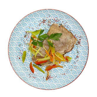 Свинина шпигованная овощами